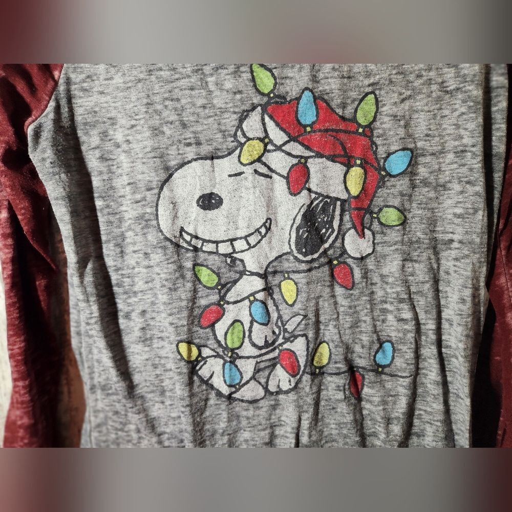 Peanuts Women's Gray and Maroon Snoopy Holiday Lights Long Sleeve Tee - Picture 2 of 7